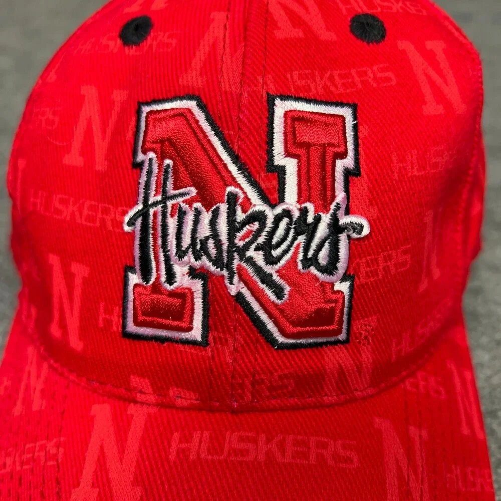 Nebraska Cornhuskers Mens Hat Strap Back Red College Football‎ NCAA Sports Cap ^